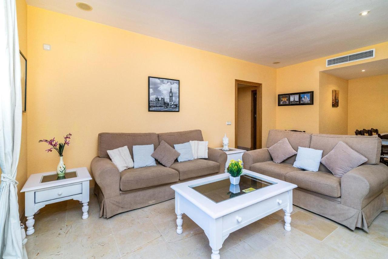 Spacious Apartment In 马尔韦利亚 外观 照片