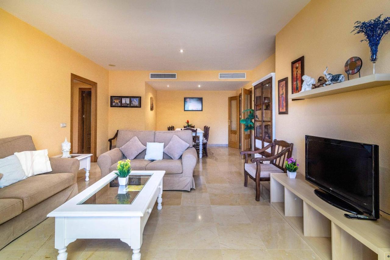 Spacious Apartment In 马尔韦利亚 外观 照片